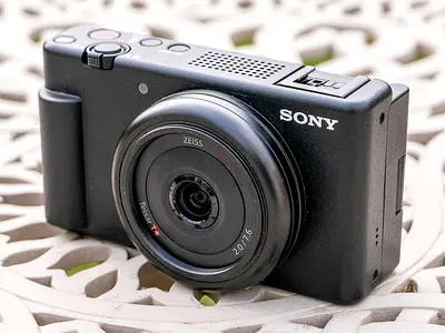 Sony ZV-1F Vlog Camera - good condition