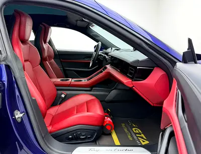 صورة 15 لـ 2020 Porsche TAYCAN