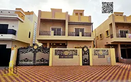 Villa for sale, very distinctive classic design, opposite a park and close to all services and publi