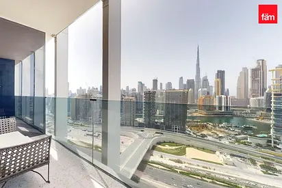 Burj Khalifa View | Studio with Balcony | Modern