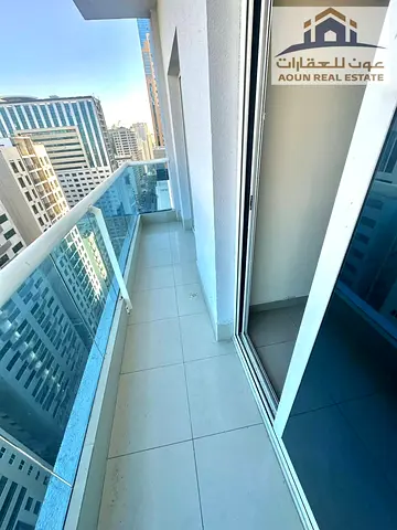 Modern 1 Bedroom Apartment with Spacious Living Room, Swimming Pool, Gym & Free Parking. Perfect Home in a Great Location with Easy Access to All Serv