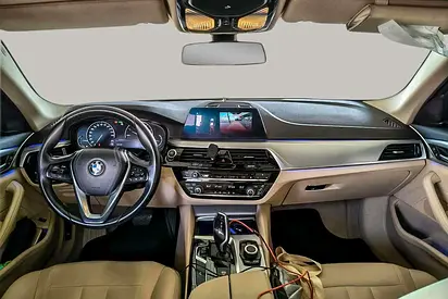 صورة مصغرة 9 لـ 2020 BMW 5-SERIES