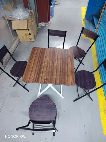Dinning table set excellent condition