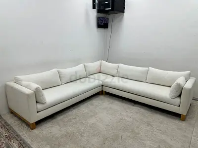 Looks great condition crate&barrel sofa