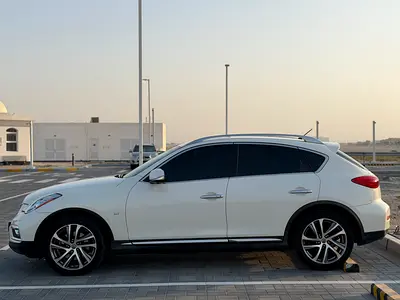 2018 Infiniti QX50 照片 2
