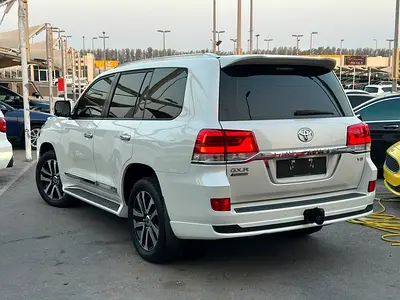 2019 Toyota LAND CRUISER — фото 4