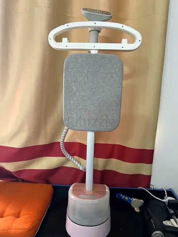 Standing Garment Steamer with Brush Head - Light Use
