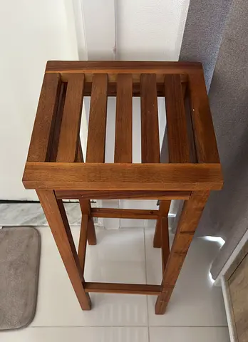 Bar stool