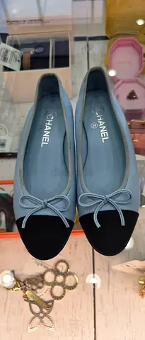 Light blue Chanel two-tone cap toe ballet flats, size unknown