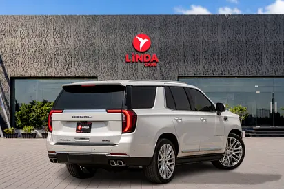 صورة 6 لـ 2025 GMC YUKON