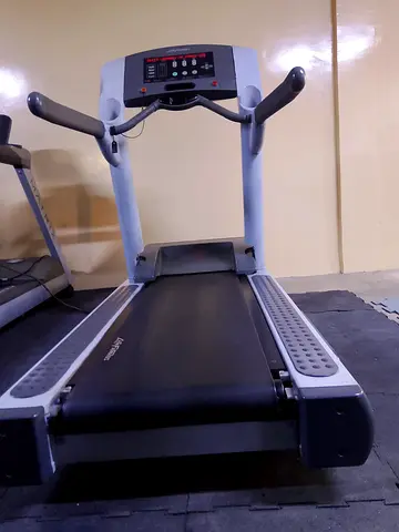 Life Fitness Treadmill