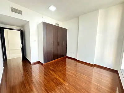 12 Cheque payment / 1Bhk With Parking free Two washroom Close to Sahara center good family building