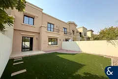 Single Row | Backing Pool & Park | Vacant