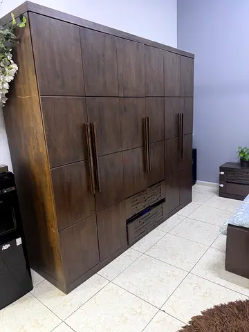 Large Dark Wood Wardrobe / Armoire - Good Condition