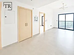 Elegant Finishes | Spacious | Open Views | 12 Chqs