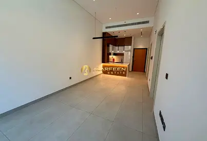 1Br+Study | Fitted Kitchen | Community View