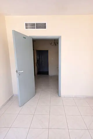 I found one very close match to what you asked for: 🏠 1BHK — AED 27,999/year Location: Al Nahda, Sharjah, near KFC
