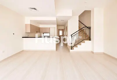 Single Row | Middle Unit | Vacant