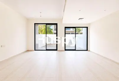Single Row | Middle Unit | Vacant