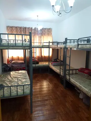 EXECUTIVE BED SPACE NEAR BANIYAS SQUARE METRO STATION