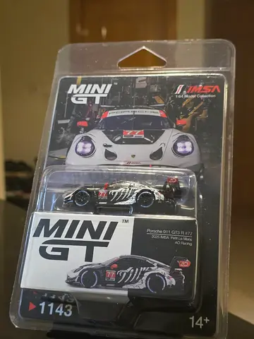 MINI GT 1:64 Porsche 911 GT3 R #1143 - New in Blister Pack