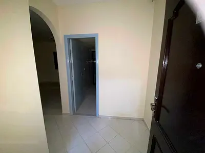 1 BHK AVAILABLE IN JUST 24k QULIYAH AREA