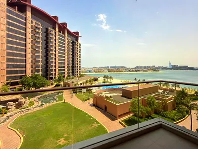 Large 1BR | Prime Tiara Location | Beach Access