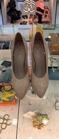 Beige Patent Pointed-Toe Women’s Heels - Size Visible in Photos