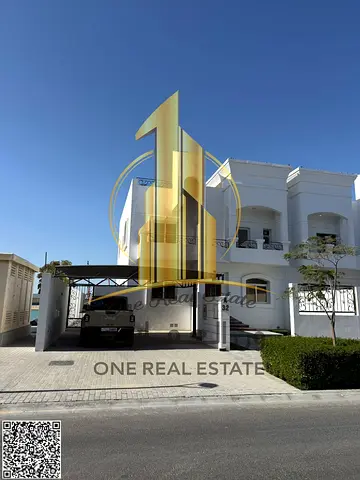๐ก Villa for Sale in Al Hamriyah โ Sharjah โจ 5 Rooms โจ 4 Bedrooms on the first floor, including 2