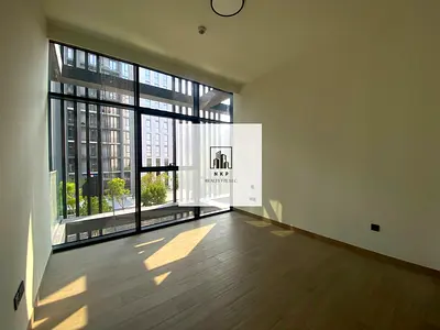 Specious luxury apartment for rent