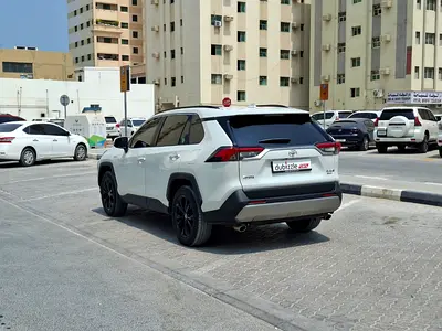 2025 Toyota RAV 4 照片 5