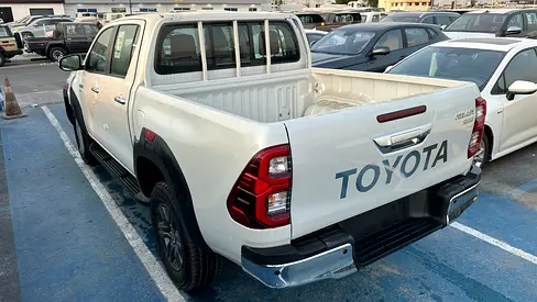 2026 Toyota HILUX — миниатюра 3