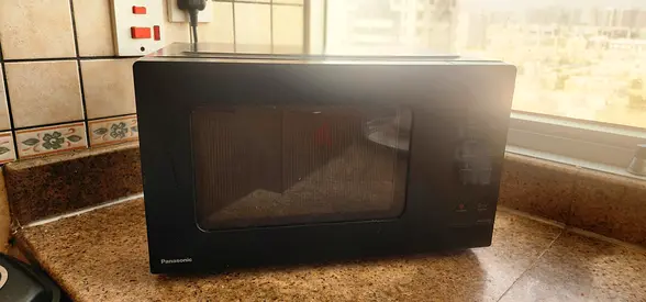 Panasonic Compact Microwave in Good Working Condition