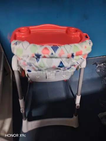 Baby high chair excellent condition