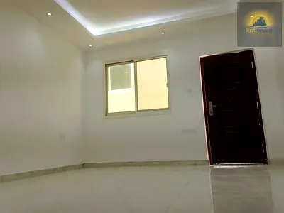 2700/Monthly|Luxurious|Big studio|Sep-Kitchen and bathroom