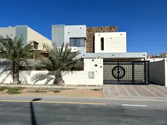 🏡🔥 Luxury Villa for Rent – ​​Al Rawda 1 | Directly on Al Tallah Street 🔥🏡 ✨ Spac