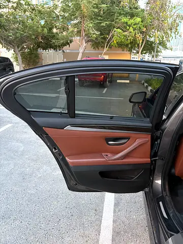 2013 BMW 5-SERIES 缩略图 12