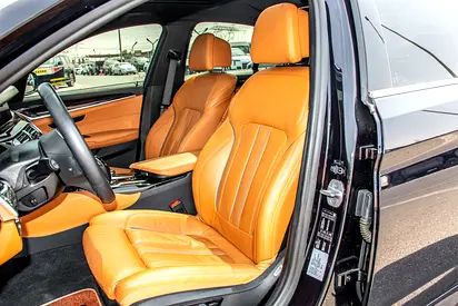 صورة مصغرة 11 لـ 2021 BMW 5-SERIES
