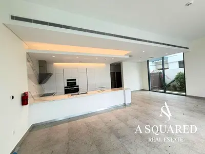 Luxury | Privacy | Vacant | Spacious Villa