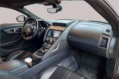 2016 Jaguar F-TYPE photo 10