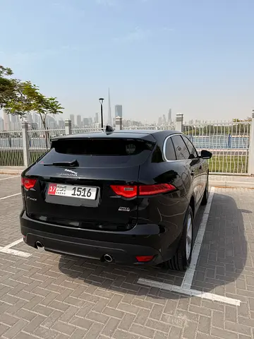 2020 Jaguar F-PACE 照片 2