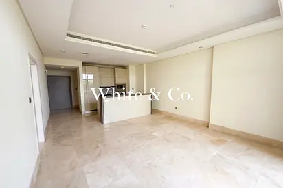 Prime Location | Private Beach | Vacant
