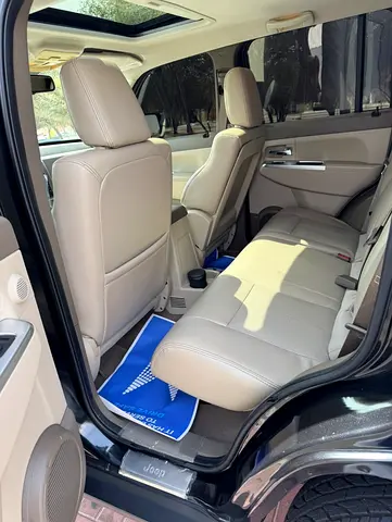 2010 JEEP CHEROKEE 照片 18