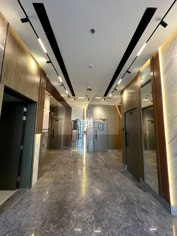 تشطيبات حديثة 📍 منطقة راقية جداً وموقع استراتيجي 🚗 قريب من مدخل دبي 🛣️ قريب من شارع الشيخ محمد بن زايد 🏠 غرفة وصالة ✨وجاهزة للسكن 💰 الإيجار السنو
