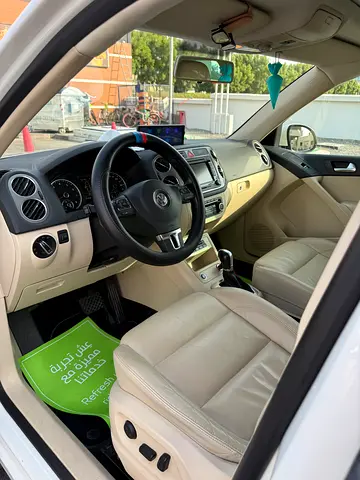 صورة 5 لـ 2011 Volkswagen TIGUAN
