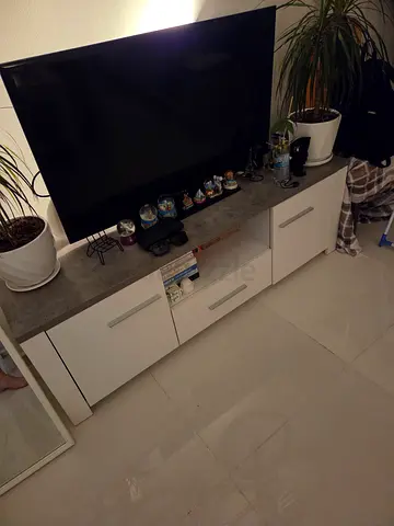 TV Cabinet/table