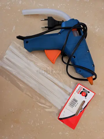 Hot Glue Gun with Glue Sticks
