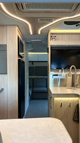 2024 Mercedes-BENZ SPRINTER 照片 8