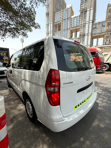 Hyundai H1 2016 GCC 12 Seats Petrol Automatic