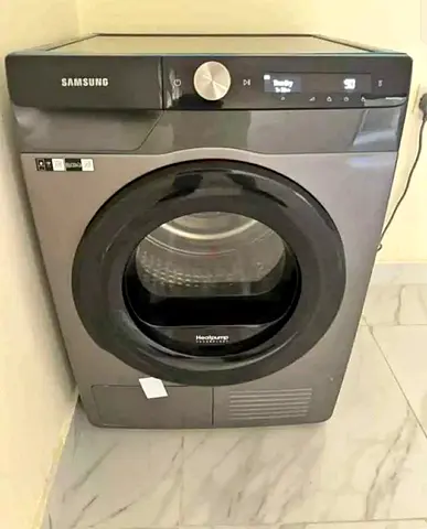 Samsung Brand Lasted Model 9kg Heat pump Deryr